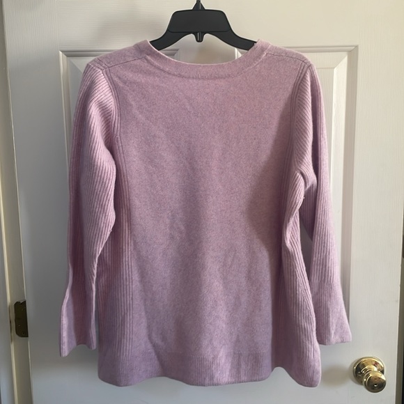 Lavender Purple 💜 cashmere sweater - Picture 3 of 4